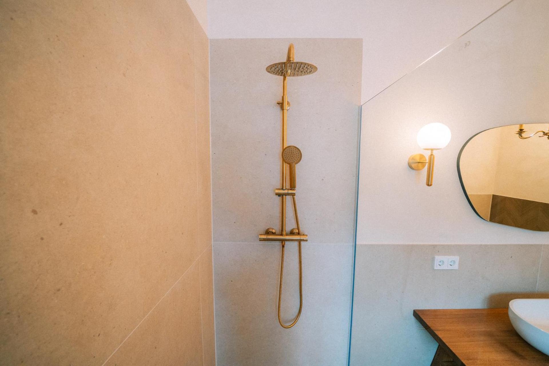 Gut Foersterlay - Exklusive Boutique Apartments Im Historischen Winzerhaus Direkt An Der Mosel Losnich Room photo
